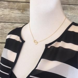 NWOT Initial S Necklace